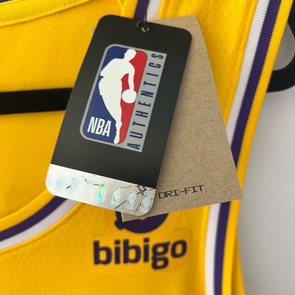 NBA Nike Lakers Swingman Jerseys - Picture 6 of 6